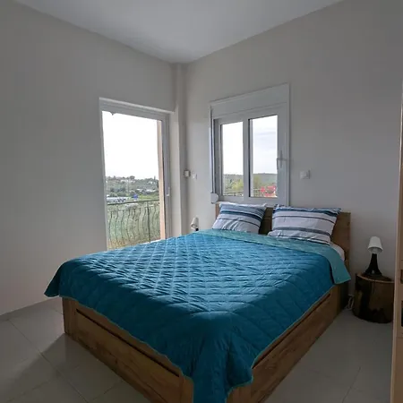 Apartment Debriz Strefi